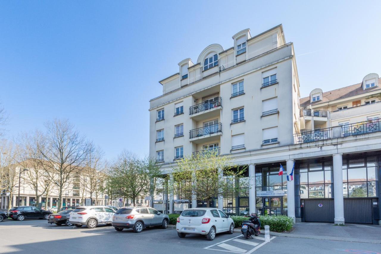 Апартаменты Family Travel Paris Бюсси-Сен-Жорж Экстерьер фото